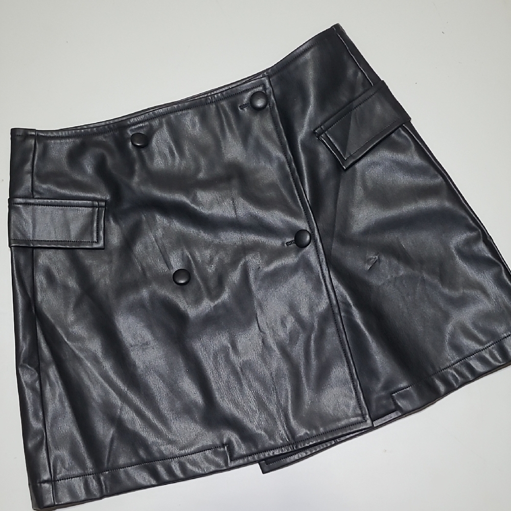Cider Black Mini Skirt